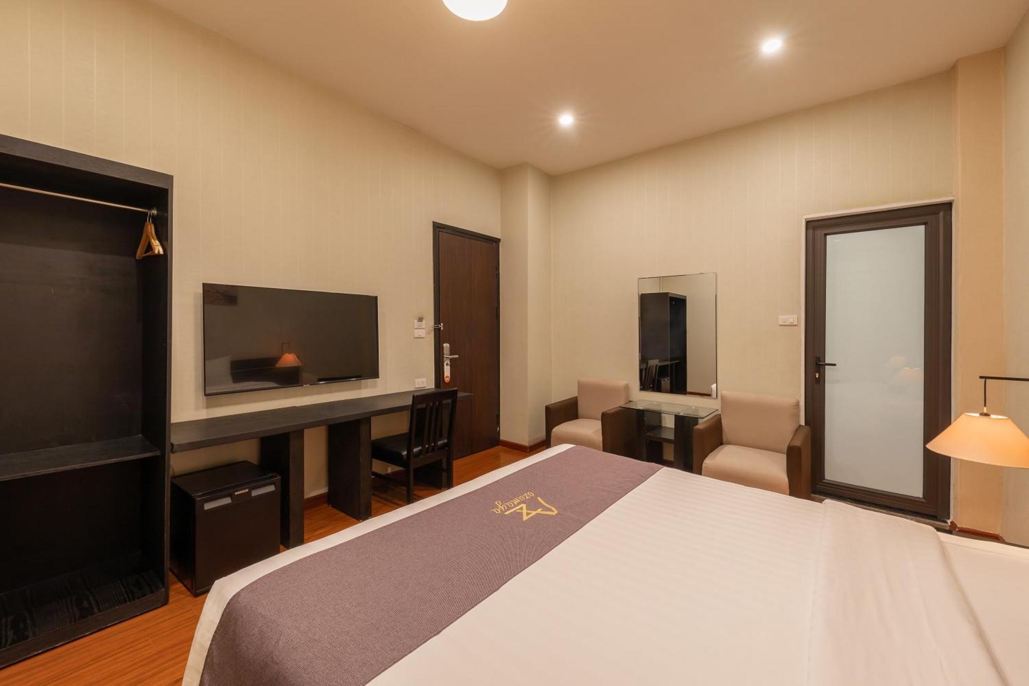 Azumaya Hotel Hai Ba Trung 1 Ханой Экстерьер фото